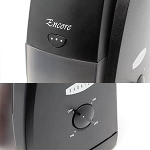 The pulse button and ON/OFF switch of the Baratza Encore