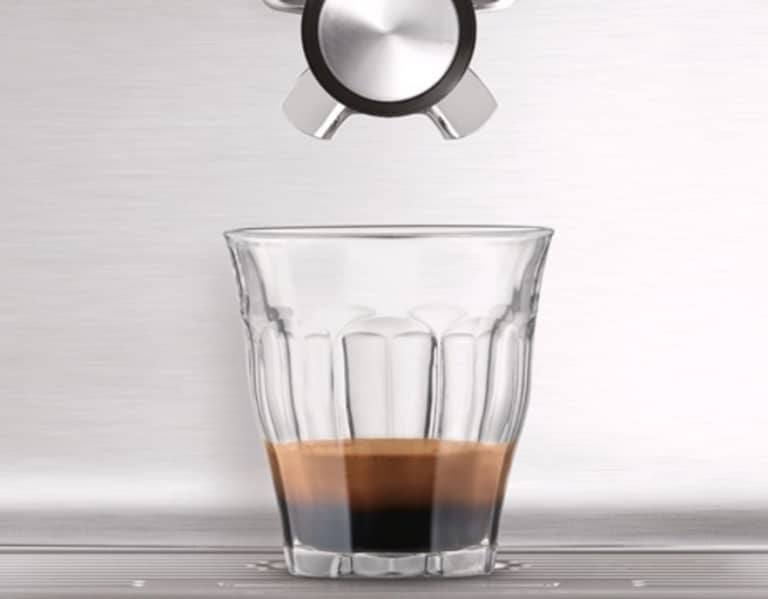  Breville applies 9-bar pressure and low-pressure pre-infusion to create an irresistible espresso body