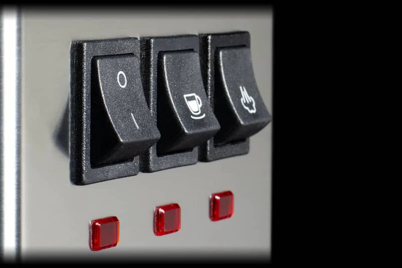  Gaggia Classic Pro interface featuring 3 simple switches