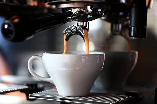  Espresso is extracted and served in either a single or double shot (1 - 2 oz), different from the standard coffee cup size of 8 oz