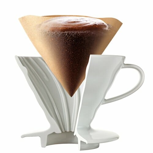 the V60 also takes up a conical shape to guide the hot water to flow toward the center.