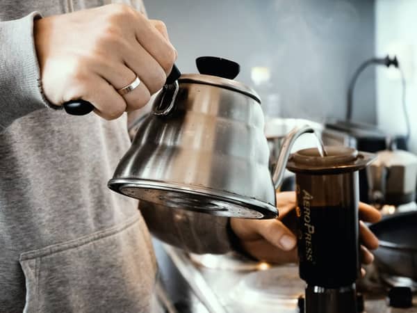 Making coffee with AeroPress using the Inverted Method
