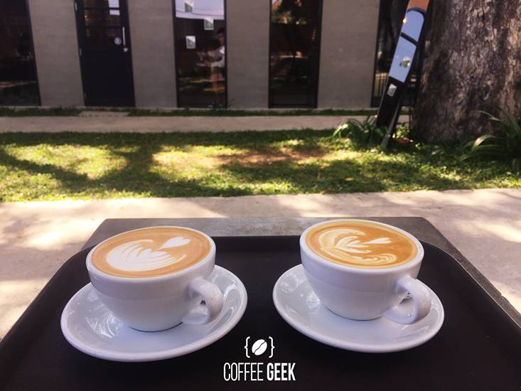 Flat White and Latte in Sensory cafe, Chiangmai, Thailand